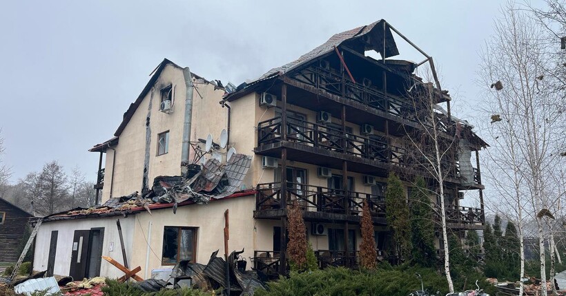 Російські безпілотники знищили базу відпочинку на Сумщині (фото)