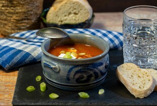Найкращий рецепт солянки з куркою та копченостями