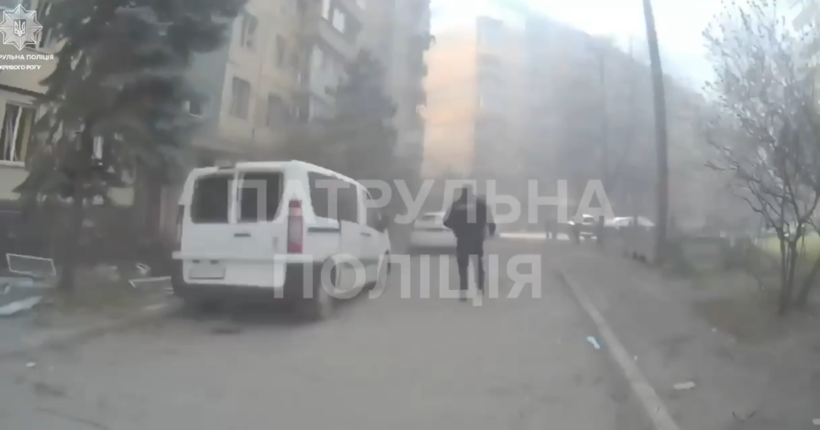 У поліції опублікували відео патрульних з місця прильоту в Кривому Розі