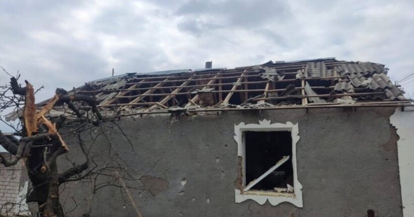 Росіяни завдали ударів по Херсонщині: шість людей поранено, пошкоджено інфраструктуру