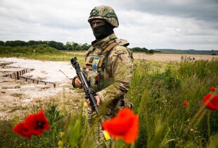 ЗСУ утримують "значний шматок" Курщини - топгенерал НАТО