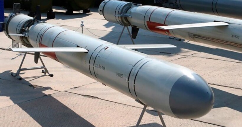 росія може мати до 1500 ракет на складах - експерт