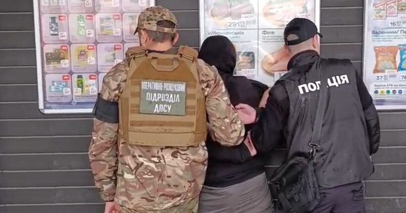 На Запоріжжі затримали чоловіка, який за $15000 допомагав уникнути мобілізації та виїхати за кордон