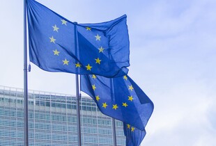 Євросоюз готує мита у 25% на американські товари у відповідь Трампу