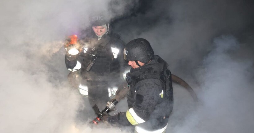 Росіяни атакували три райони Дніпропетровщини: пошкоджені будівлі та підприємства