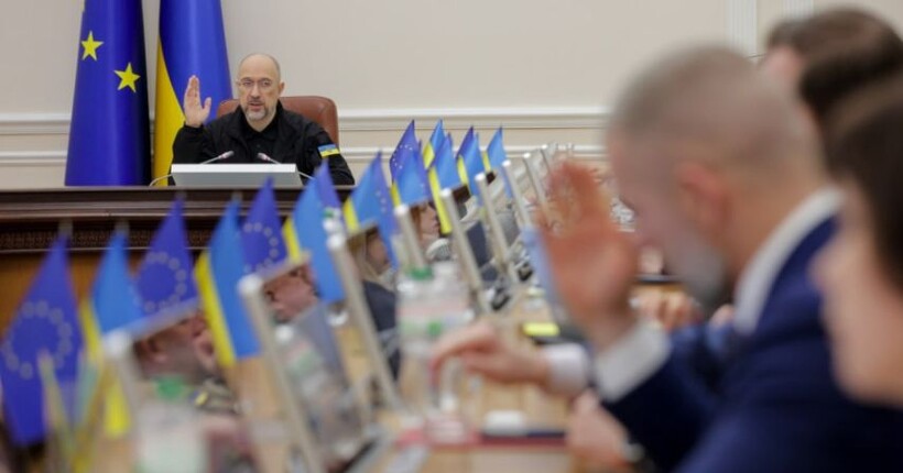 Уряд скасував 204 регуляторні інструменти для стимулювання економіки - Шмигаль