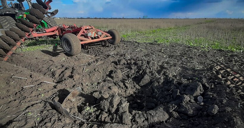 На Миколаївщині трактор підірвався на вибухівці під час польових робіт