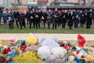 Дипломати з 32 країн відвідали Кривий Ріг, вшановуючи пам'ять жертв російського ракетного удару