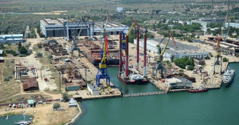 Росіяни будують новий корабель в Криму: Плетенчук пояснив, чому ЗСУ його не атакують