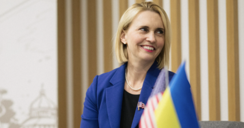 Посолка США в Україні достроково йде у відставку