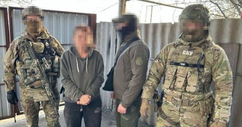 СБУ затримала агентку рф у Дніпрі: шпигувала через камеру, заховану в шпаківні