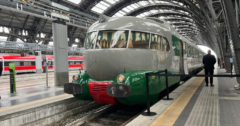 Prada презентувала оновлений ретро-потяг Arlecchino на Міланському тижні дизайну (фото)