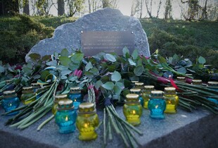 У Києві заклали камінь Монумента пошани загиблим українським зброярам