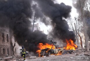 Зеленський показав нові кадри наслідків ракетного удару по центру Сум