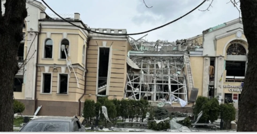 росія ракетним ударом по Сумах зруйнувала два театри, два музеї та інші культурні заклади