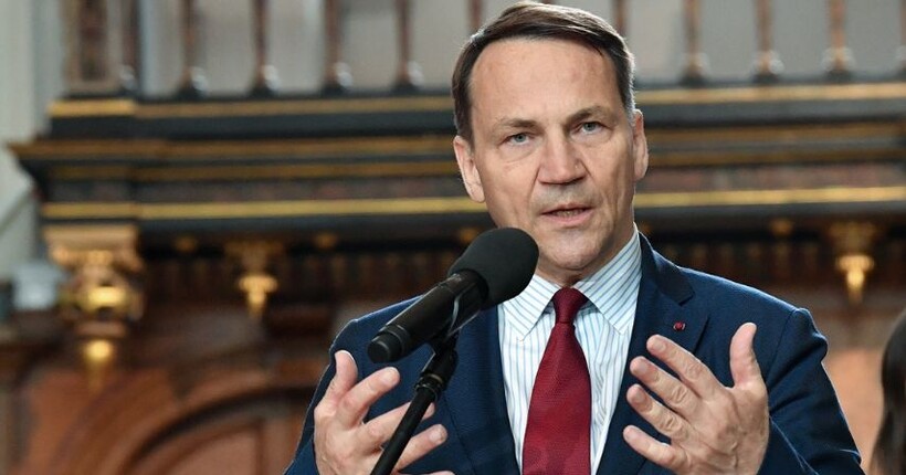 Сікорський: Путін знущається з доброї волі США після удару по Сумах