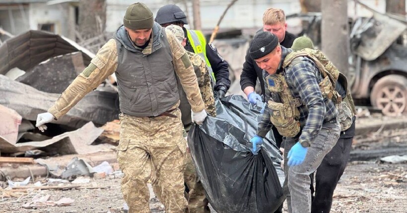Зеленський: У Сумах після удару рф лікуються 38 постраждалих, 11 – у важкому стані