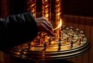 Проводи 2025: дата, традиції та що не можна робити у поминальні дні