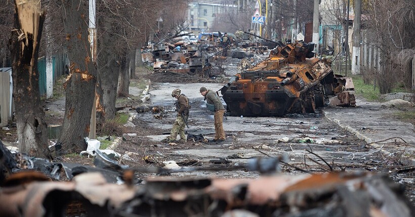Двом окупантам повідомили про підозру у вбивстві та жорстокому поводженні з цивільними у Бучі