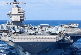 Китай здатен потопити весь авіаносний флот США за 20 хвилин - Гегсет
