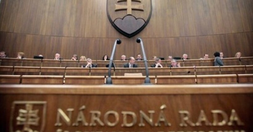 Парламент Словаччини відмовився засудити російську агресію проти України