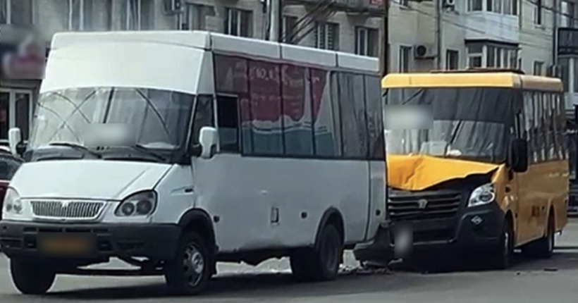 У Полтаві сталася ДТП за участі громадського транспорту, є постраждалі 