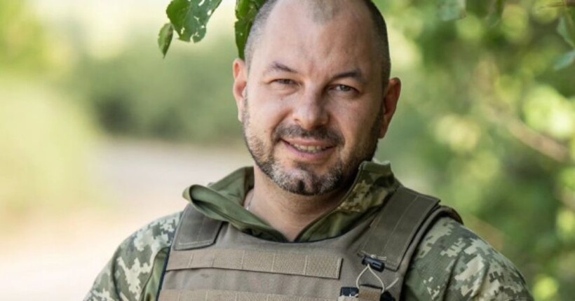 Підсумки зустрічей українських делегацій у Парижі “доволі обережні” - Лазуткін