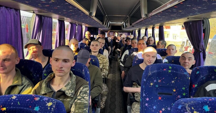 Обмін полоненими: Україна повернула 277 військових з росії