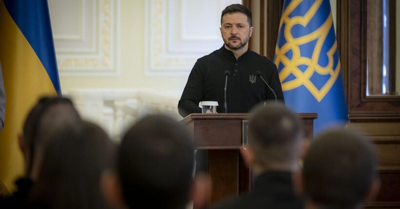 Росіяни посилили атаки після Великодня: головне зі звернення Зеленського 21 квітня