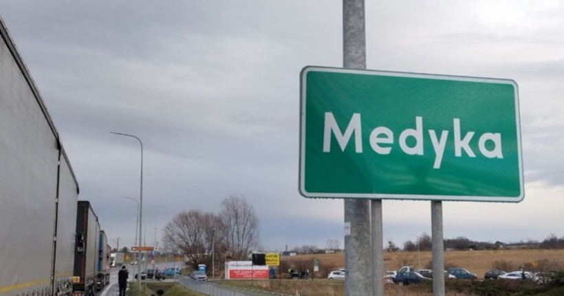 На ПП “Медика - Шегині” запроваджено тимчасові обмеження руху через ремонтні роботи