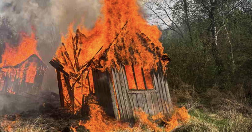 На Львівщині згоріли дев’ять дачних будинків: в чому причина