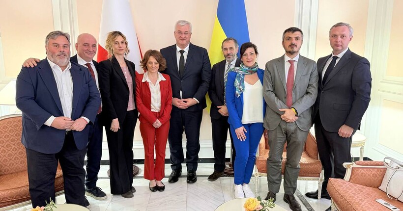 Глава МЗС зустрівся у Римі з італійськими парламентарями