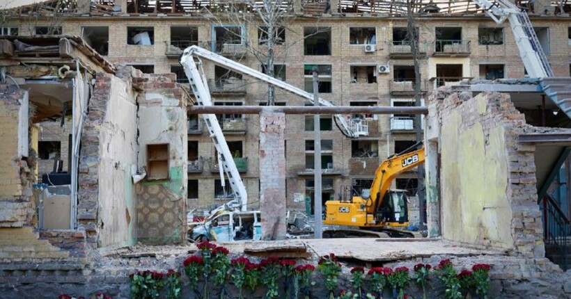 У Святошинському районі столиці завершили ліквідацію наслідків атаки: скільки квартир пошкоджено