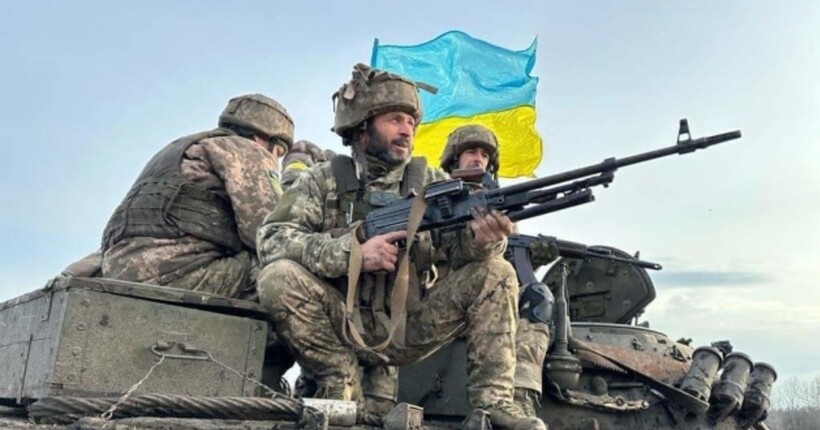 Волошин: Ворог безуспішно намагається висадитись на острові на Херсонському напрямку 