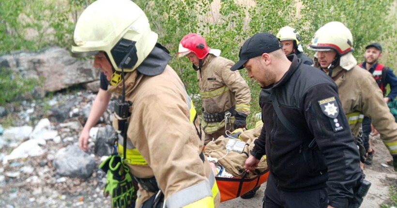 У Запоріжжі врятували 12-річного підлітка, який впав у воду в кар’єрі