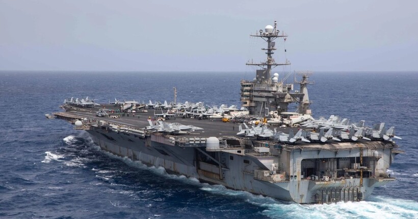 США втратили F-18 у Червоному морі: літак впав за борт авіаносця 