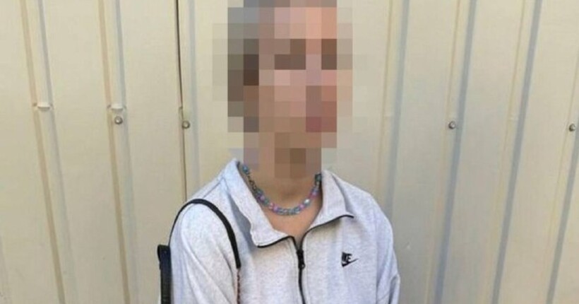 Росіяни завербували школярку, яка підпалила два авто ЗСУ: поліцейські викрили фігурантку