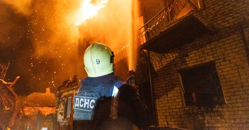 Росіяни запустили по Україні 100 дронів за ніч: десятки постраждалих, серед них діти