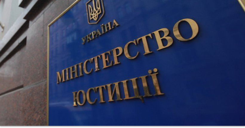 Росіяни викрали майже 360 тисяч документів Національного архівного фонду під час окупації Херсона