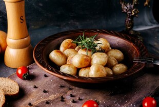 Як приготувати молоду картоплю: ТОП 5 простих рецептів
