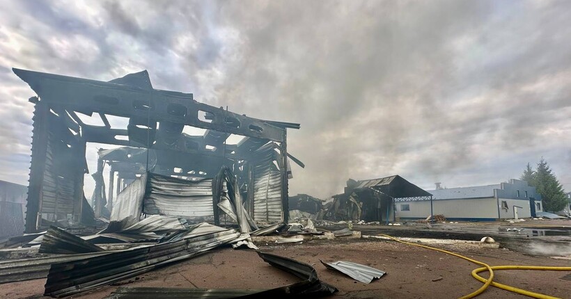 Унаслідок атаки дронами по Сумщині пошкоджено підприємство (фото)