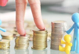 Нова базова соціальна допомога для українців: коли, хто і скільки зможе отримати вже влітку