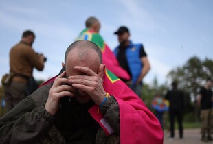 Зеленський показав зворушливе відео з обміну полоненими