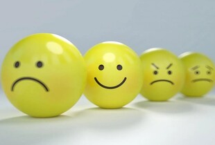 Як радіти під час війни: психоаналітикиня розповіла, що можна, а що заборонено
