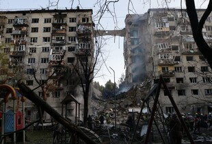 Ракетний удар по Києву: як боєць "Азову" витягував людей із напівзруйнованого будинку