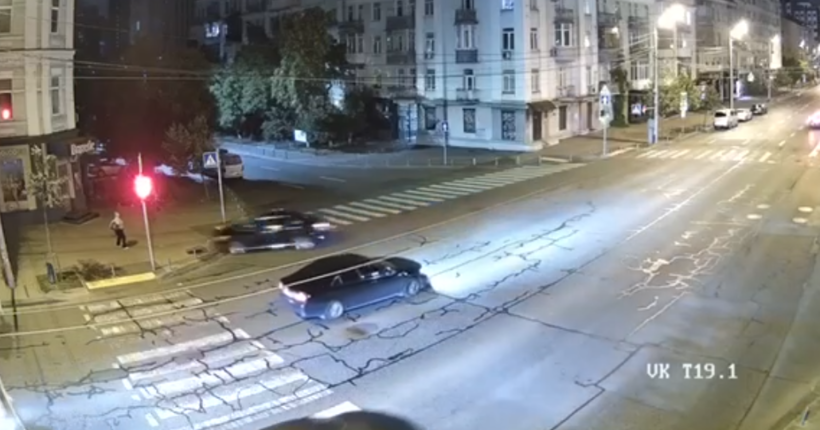У Києві працівник прокуратури збив жінку і втік з місця події