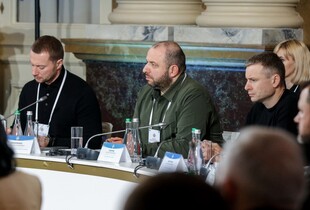 У ЦПД спростували фейк про "таємну зустріч" Умєрова з Мединським