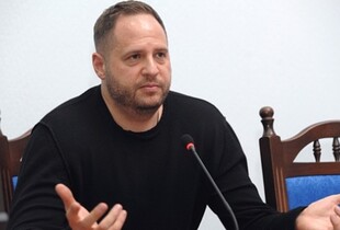 Єрмак прокоментував заяву Пєскова щодо "можливої" зустрічі лідерів