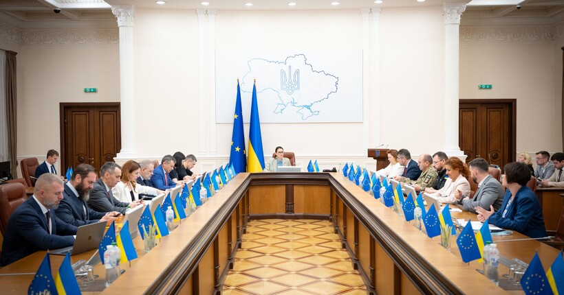 Уряд збільшив щомісячні виплати постраждалим на виробництві: деталі