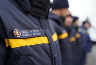 У Харкові дитина випала з вікна у багатоповерхівці на кондиціонер: надзвичайники врятували дівчинку